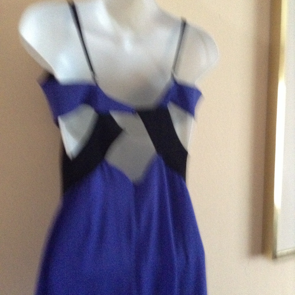 #431Silence + noise cut out back hi&lo blue dress4 - Picture 8 of 8